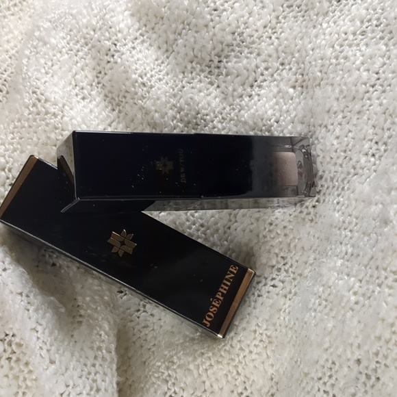 Josephine Cosmetics DEW/YOU - THE FLAWLESS LIQUID HIGHLIGHTER in MEET CLAIRE,… - Picture 1 of 7